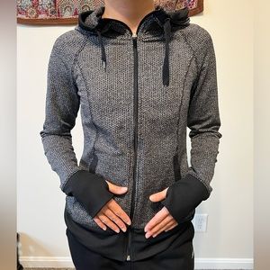 EDDIE BAUER ZIP UP HOODIE